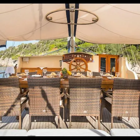 Albatros A * Fethiye
